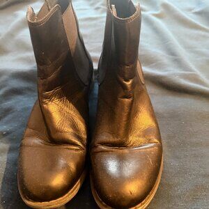 Miz Mooz Black Lewis Chelsea Boot, Womens size 10, made in Portugal